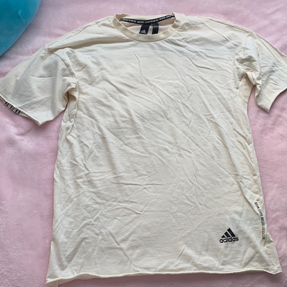 Adidas t shirt